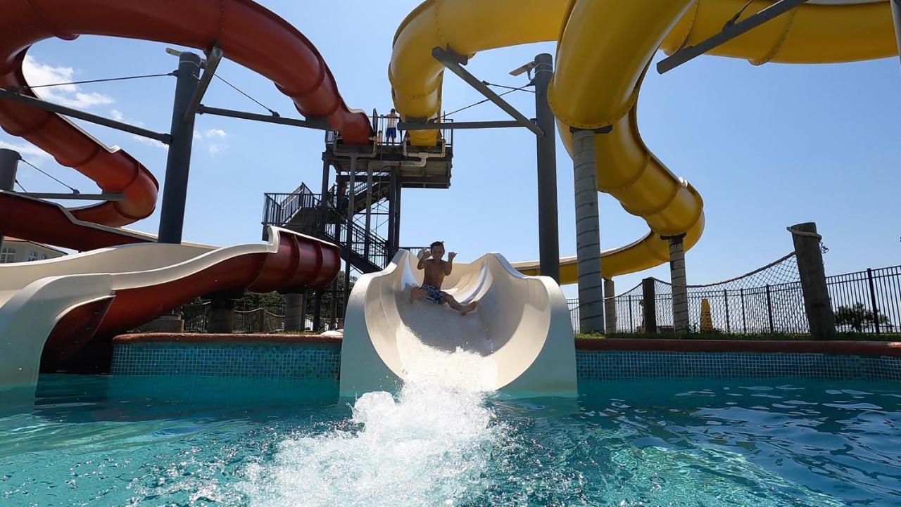 Centennial Plaza Resort غولفبورت المظهر الخارجي الصورة